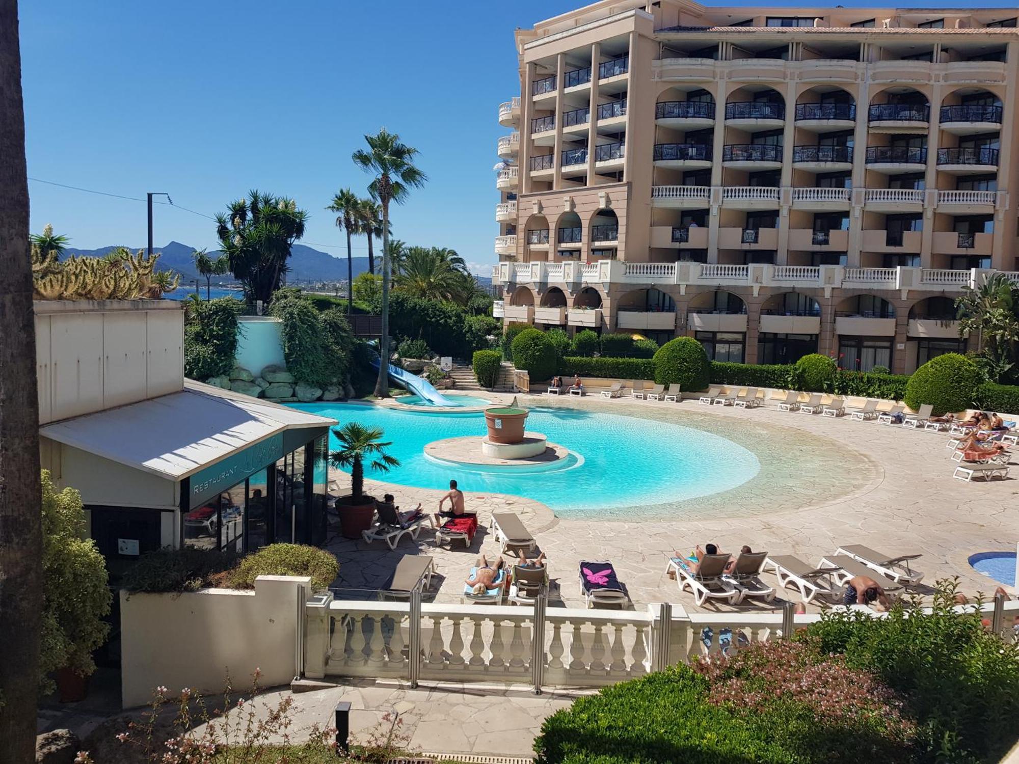 Magnifique T2 Grande Terrasse, Piscine et apercu Mer Cannes Extérieur photo